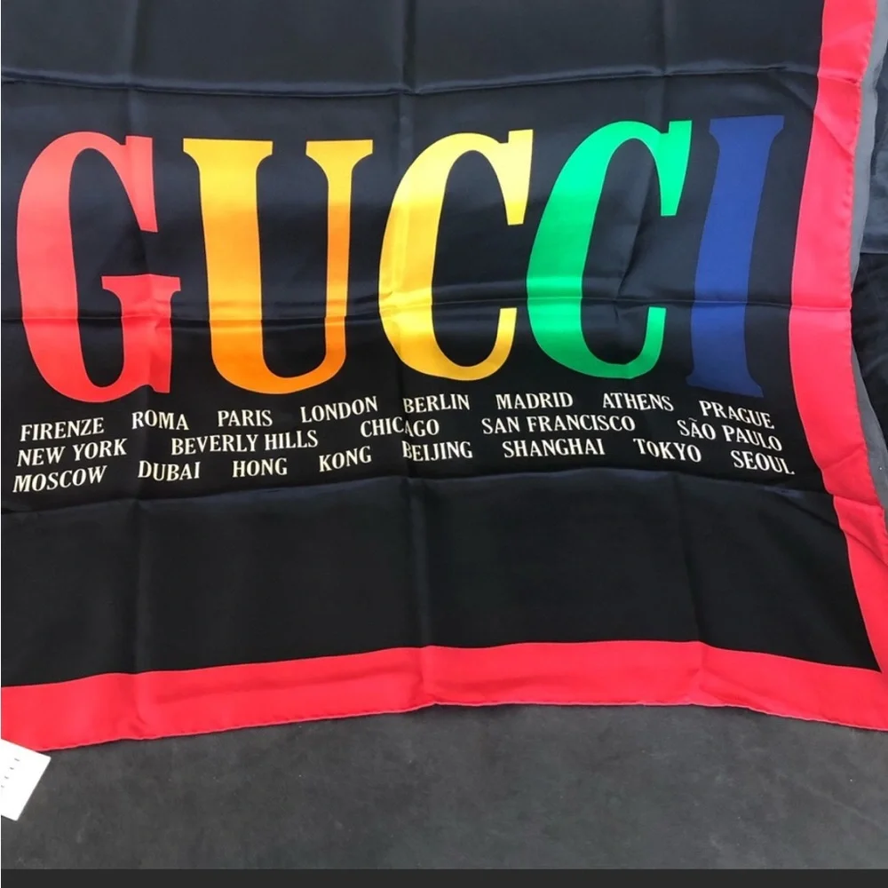 Gucci silk logo